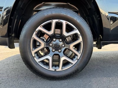 2025 RAM 1500 Laramie Crew Cab 4x4 5'7" Box