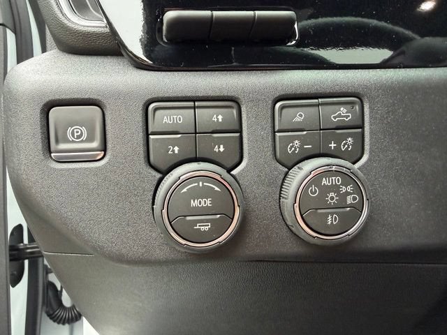 2026 Chevrolet Silverado 3500 HD High Country DRW Black Widow