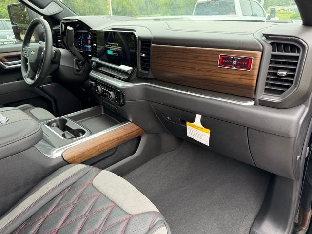 2026 Chevrolet Silverado 3500 HD High Country DRW Black Widow
