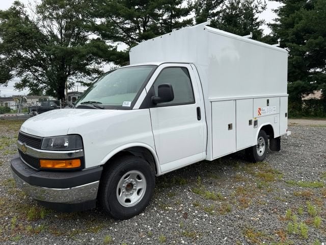 2026 Chevrolet Express Cutaway 3500 1WT