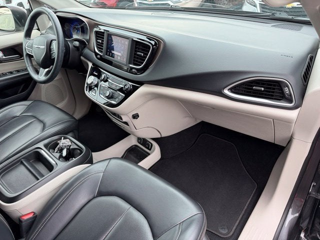 2020 Chrysler Voyager LXI