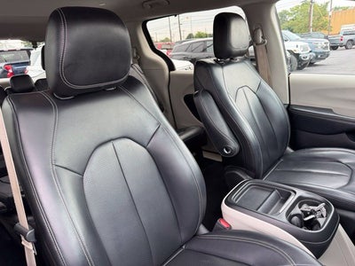2020 Chrysler Voyager LXI