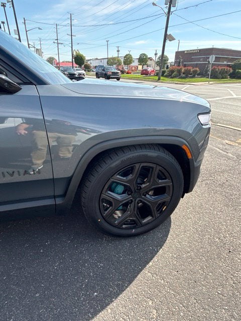 2026 RIVIAN R1S NA