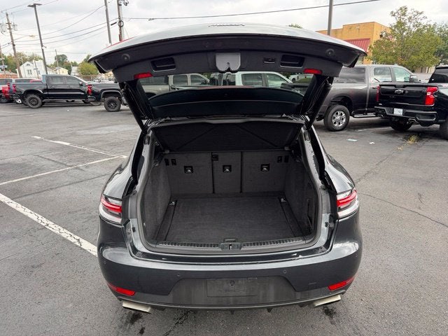 2021 Porsche Macan Base