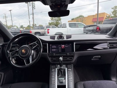 2021 Porsche Macan Base