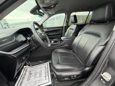 2023 Jeep Grand Cherokee L Limited 4x4