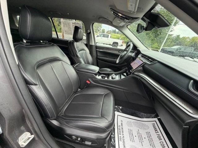 2023 Jeep Grand Cherokee L Limited 4x4