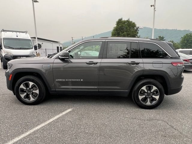 2022 Jeep Grand Cherokee 4xe BASE
