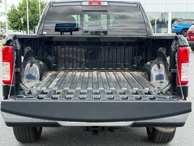 2022 RAM 1500 Big Horn Crew Cab 4x4 5'7" Box