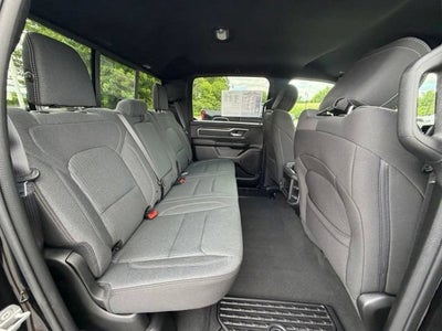 2022 RAM 1500 Big Horn Crew Cab 4x4 5'7" Box