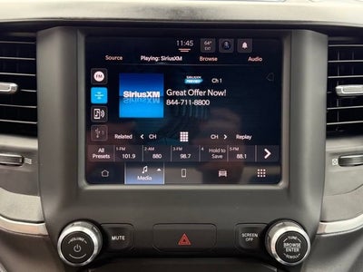 2022 RAM 1500 Big Horn Crew Cab 4x4 5'7" Box
