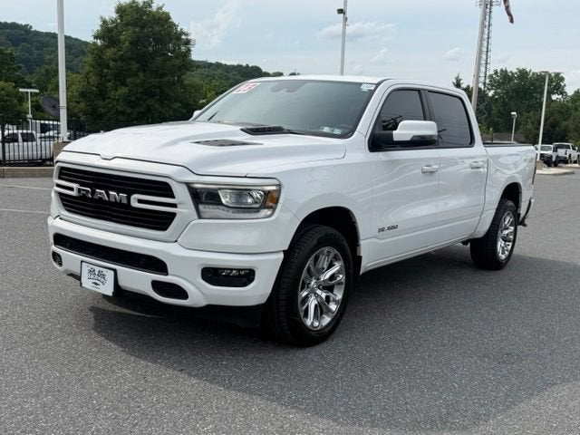 2023 RAM 1500 Laramie Crew Cab 4x4 5'7" Box