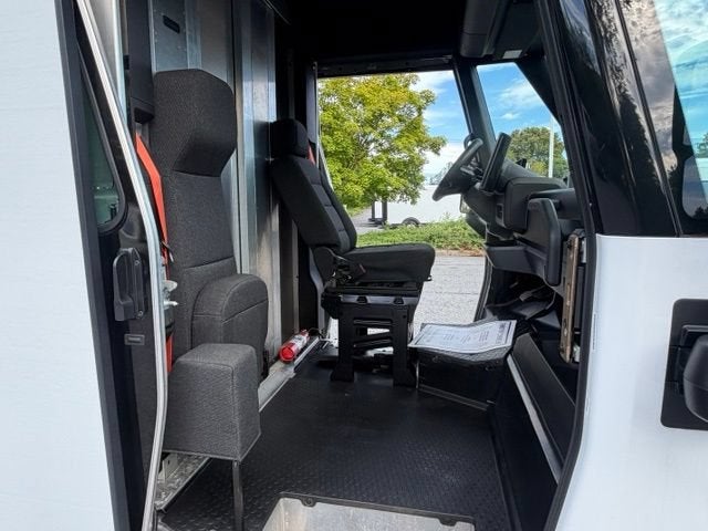 2024 BrightDrop Zevo 600 EJY