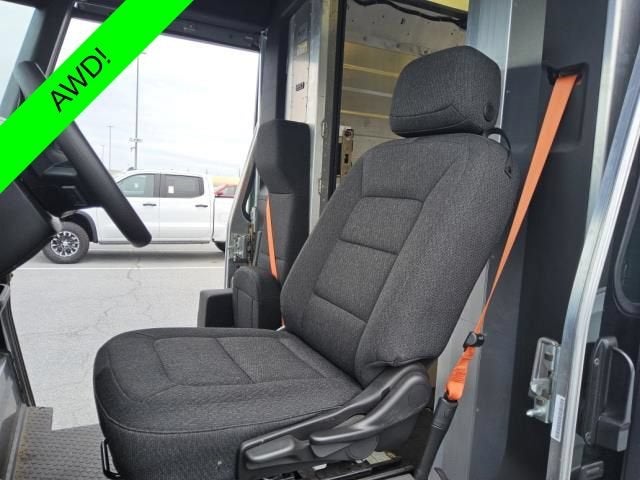 2024 BrightDrop Zevo 600 EJY