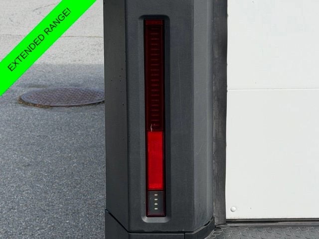 2024 BrightDrop Zevo 600 EJY