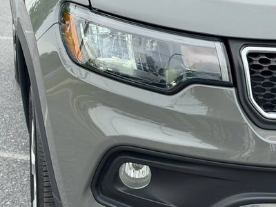2023 Jeep Compass Latitude Lux FWD