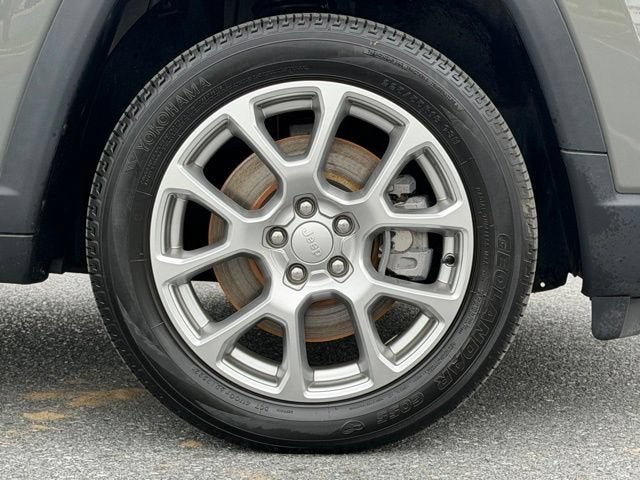 2023 Jeep Compass Latitude Lux FWD