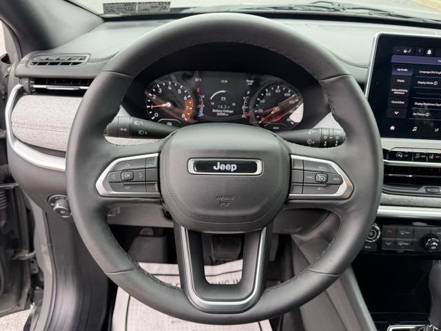 2023 Jeep Compass Latitude Lux FWD