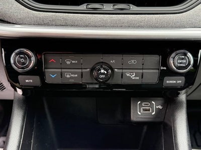 2023 Jeep Compass Latitude Lux FWD