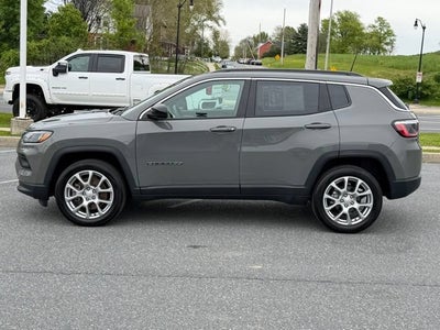 2023 Jeep Compass Latitude Lux FWD