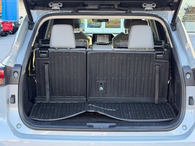 2022 Toyota Highlander Hybrid Bronze Edition