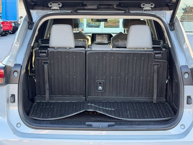 2022 Toyota Highlander Hybrid Bronze Edition