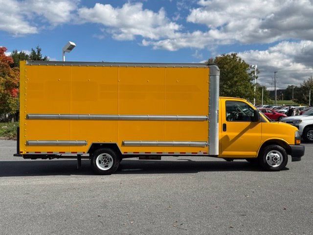 2021 GMC Savana Cutaway 3500 CUTWAY